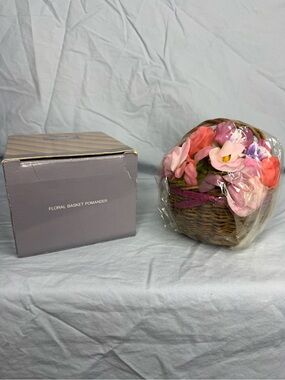 Sealed Avon Vintage Floral Basket Pomander – Pink/Silk Flowers